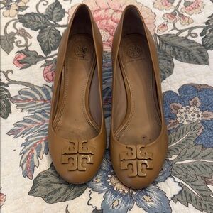 Tory Burch Tan Leather Women's Shoes wedges 8.5 Reva pump